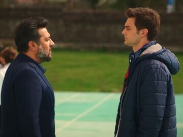 Ömer se enfrenta a Akif y renuncia al trabajo: “No voy a aceptar migajas"