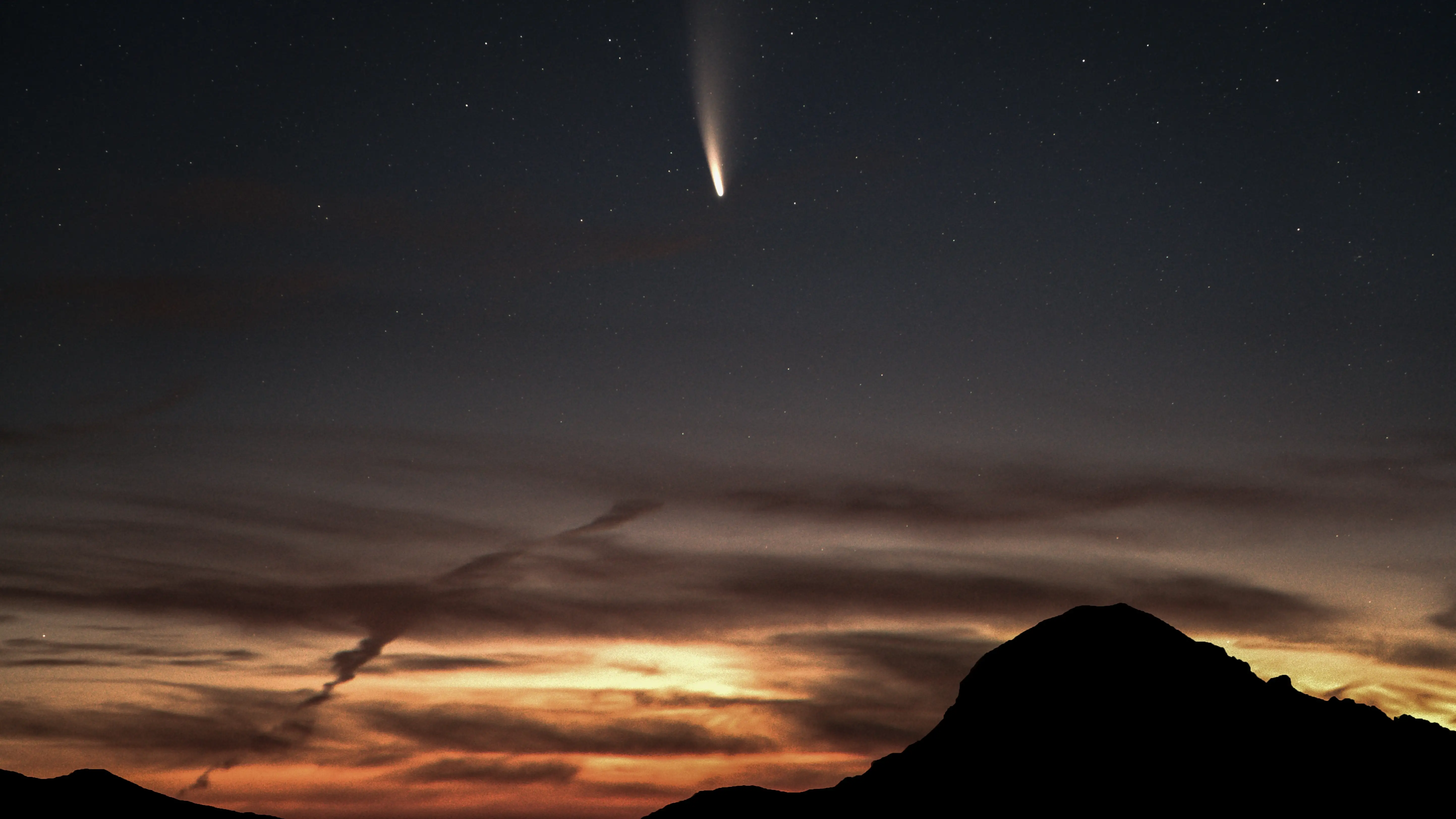 El Cometa 73P/Schwassmann-Wachmann está de perihelio El Cometa 73P/Schwassmann-Wachmann está de perihelio
