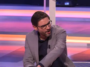 Juanra Bonet se desespera con la anécdota romántica de Valentín: ¡Un enredo que da para una comedia! Juanra Bonet se desespera con la anécdota romántica de Valentín: ¡Un enredo que da para una comedia!