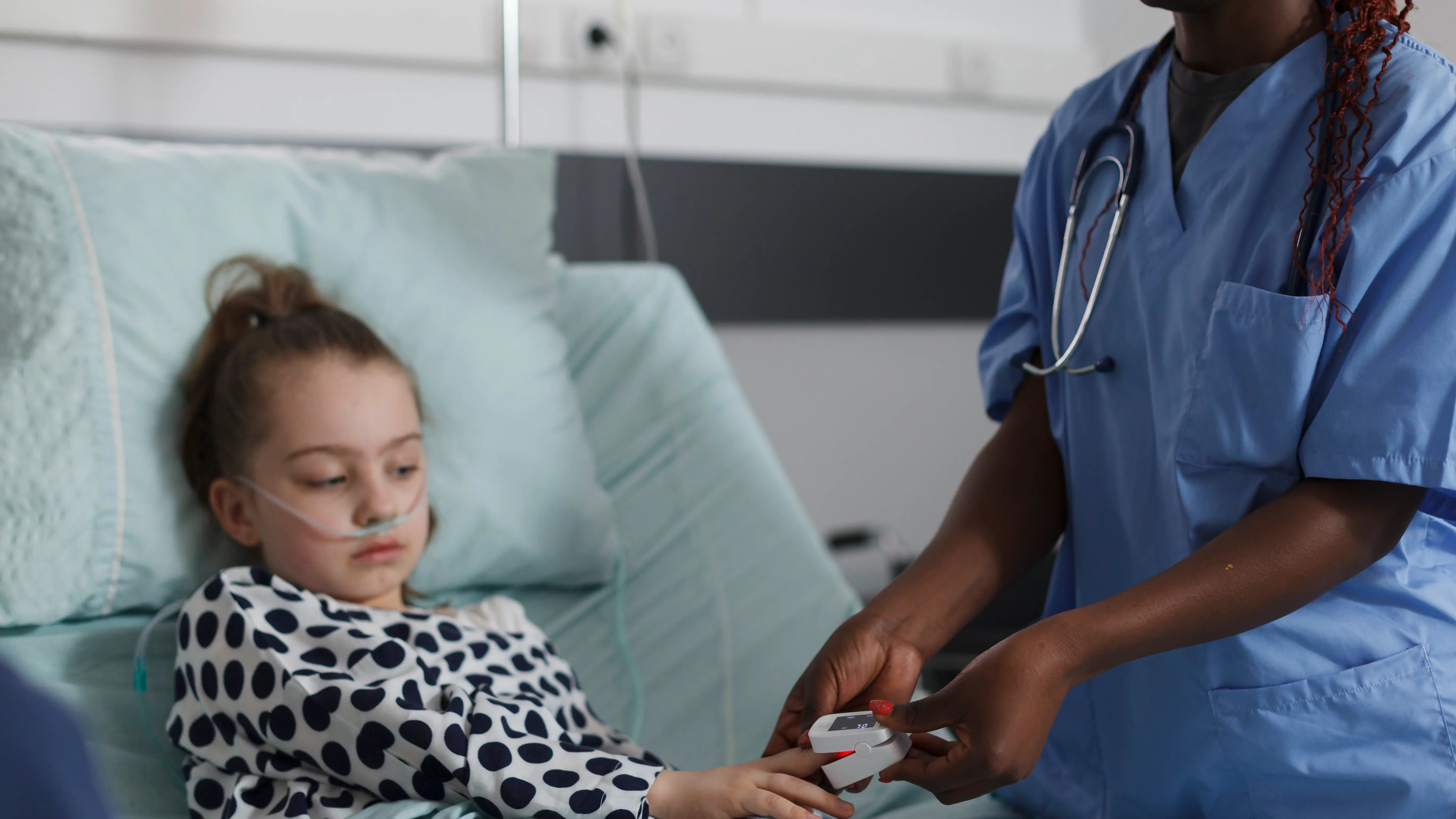 Una niña en el hospital Una niña en el hospital