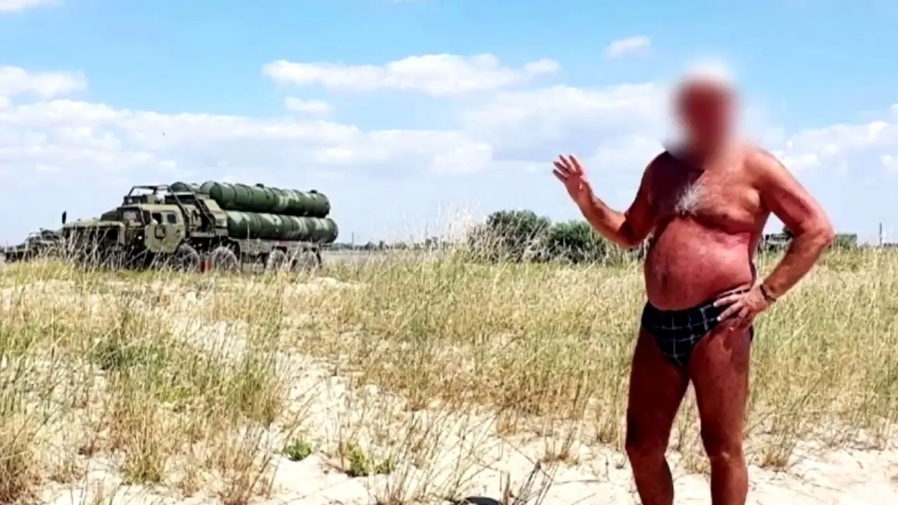 La foto de un turista ruso de vacaciones en Crimea La foto de un turista ruso de vacaciones en Crimea