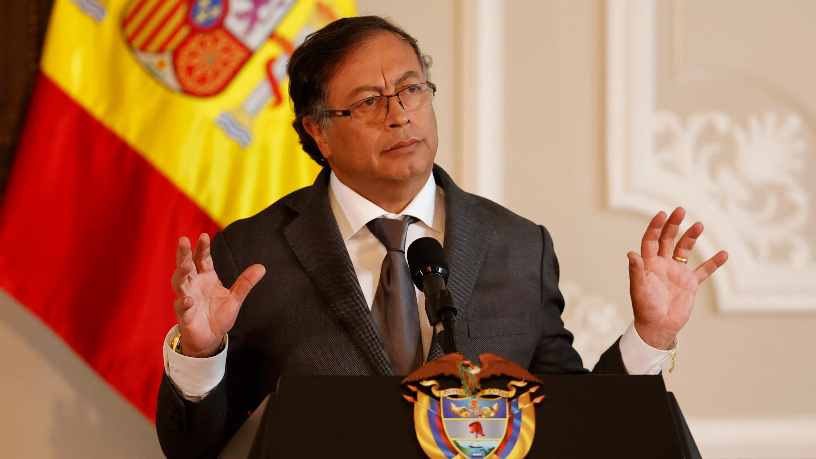 Atacan a tiros la caravana presidencial de Colombia Atacan a tiros la caravana presidencial de Colombia