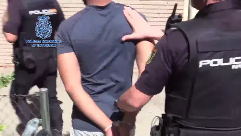 Un miembro de la banda 'Dominican Don´t Play' es detenido por la Policía Un miembro de la banda 'Dominican Don´t Play' es detenido por la Policía