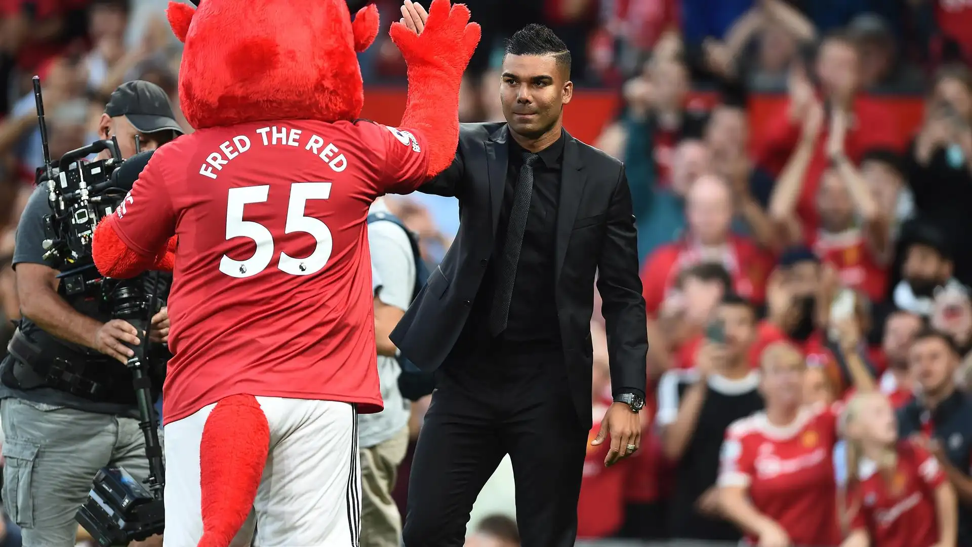 Casemiro en Old Trafford el día de su llegada a Manchester Casemiro en Old Trafford el día de su llegada a Manchester