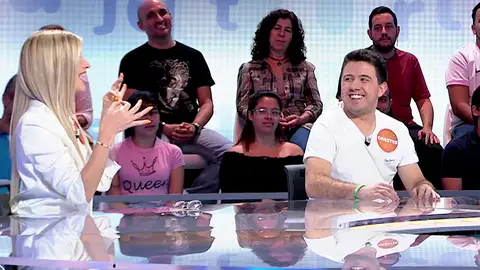 Samantha Gilabert, sorprendida al convertirse en protagonista de un chiste de Orestes: “¡Cómo hila!” Samantha Gilabert, sorprendida al convertirse en protagonista de un chiste de Orestes: “¡Cómo hila!”