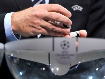 Sorteo de Champions League de la fase de grupos para la temporada 2022-23