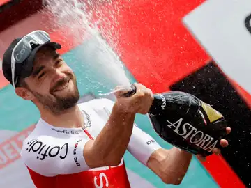 Jesús Herrada celebra su victoria en la séptima etapa de La Vuelta España Jesús Herrada celebra su victoria en la séptima etapa de La Vuelta España