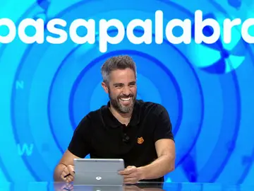 Roberto Leal vuelve a ‘desesperarse’ con un chiste de Orestes: “La que me está dando…” Roberto Leal vuelve a ‘desesperarse’ con un chiste de Orestes: “La que me está dando…”