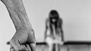 Violencia machista a una joven de 12 años maltratada, violada y quemada con una soplete Violencia machista a una joven de 12 años maltratada, violada y quemada con una soplete