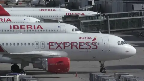 Comienza la huelga de tripulantes de Iberia Express: consulta los vuelos cancelados Comienza la huelga de tripulantes de Iberia Express: consulta los vuelos cancelados