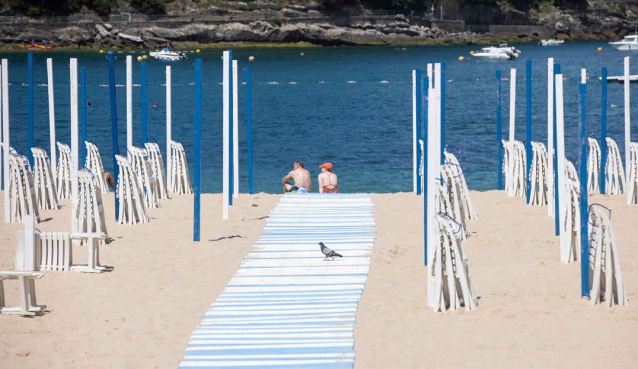 Vista de la playa de Ondarreta de San Sebasti&aacute;n