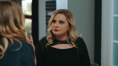 Gönül estalla tras enterarse de la encerrona de Asya a Derin: “No puedo ayudarte, búscate la vida”