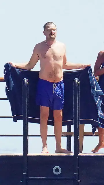 Leonardo DiCaprio en la playa Leonardo DiCaprio en la playa