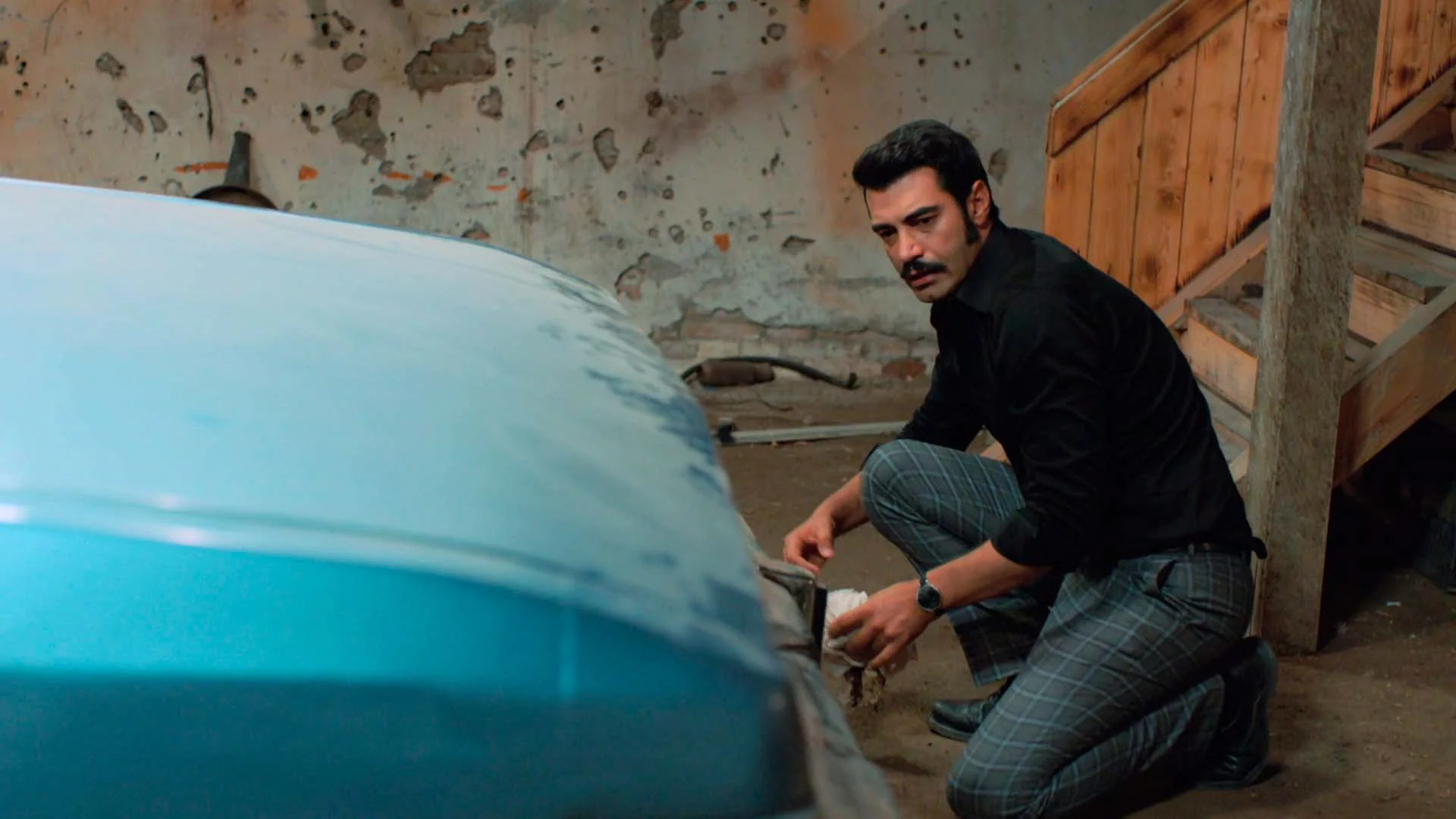 &iexcl;Demir tiene el cad&aacute;ver de Sevda en el coche! &iquest;Lo descubrir&aacute;n?