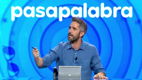 El lío de Roberto Leal con dos canciones en ‘La Pista’: “A mí me han parecido siempre la misma” El lío de Roberto Leal con dos canciones en ‘La Pista’: “A mí me han parecido siempre la misma”