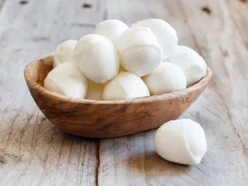 Bolitas de mozzarella Bolitas de mozzarella