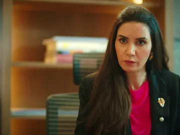 Suzan, dispuesta a todo para acabar con Akif: “Quiero ponerlo contra las cuerdas" Suzan, dispuesta a todo para acabar con Akif: “Quiero ponerlo contra las cuerdas"