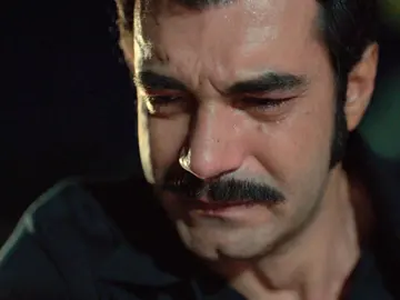 Demir entierra entre lágrimas el cuerpo de Sevda: “Perdóname, esto no debía terminar así" Demir entierra entre lágrimas el cuerpo de Sevda: “Perdóname, esto no debía terminar así"