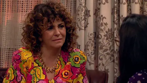 Nieves comparte con Manolita el episodio más duro de su vida: “Fue un horror” Nieves comparte con Manolita el episodio más duro de su vida: “Fue un horror”