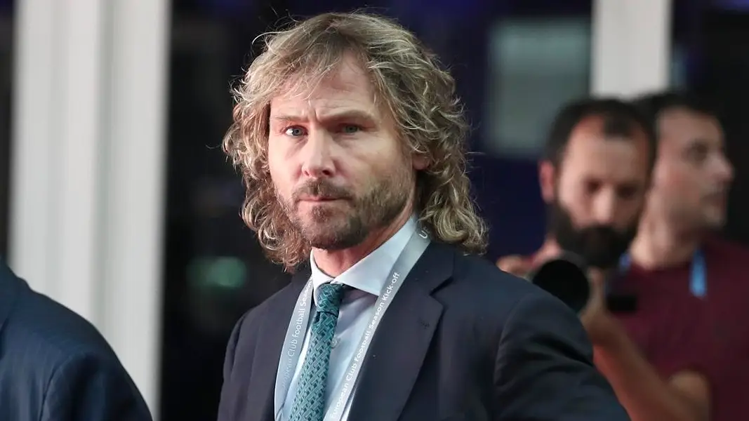 Pavel Nedved, en el sorteo de la Champions League Pavel Nedved, en el sorteo de la Champions League