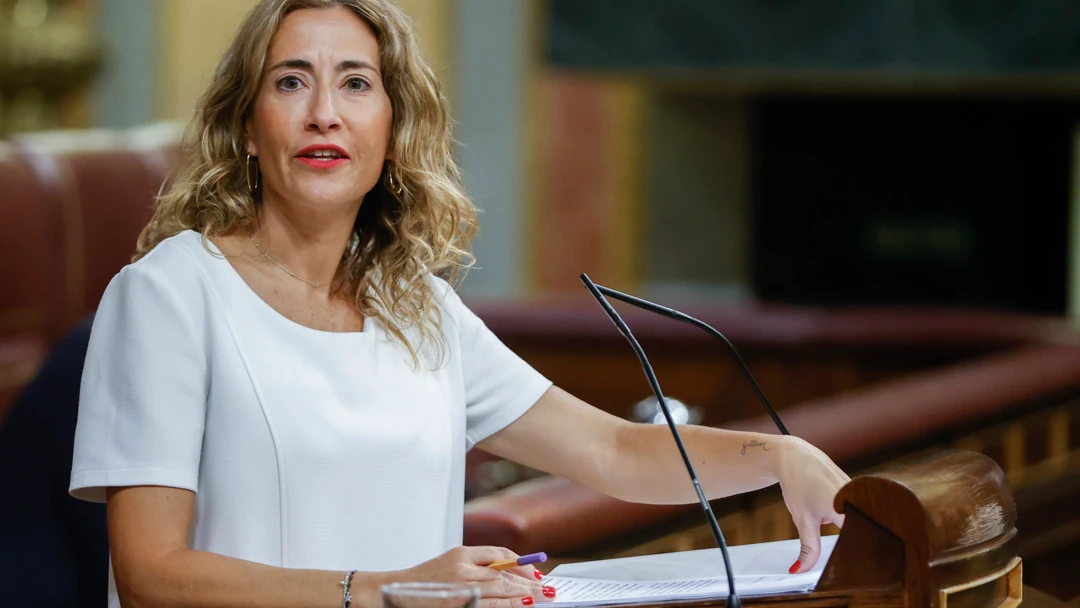 La ministra de Transportes, Raquel S&aacute;nchez, en el pleno del Congreso de los Diputados