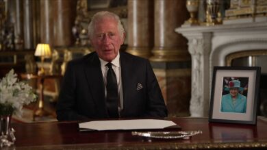 Carlos III agradece a Isabel II, su 