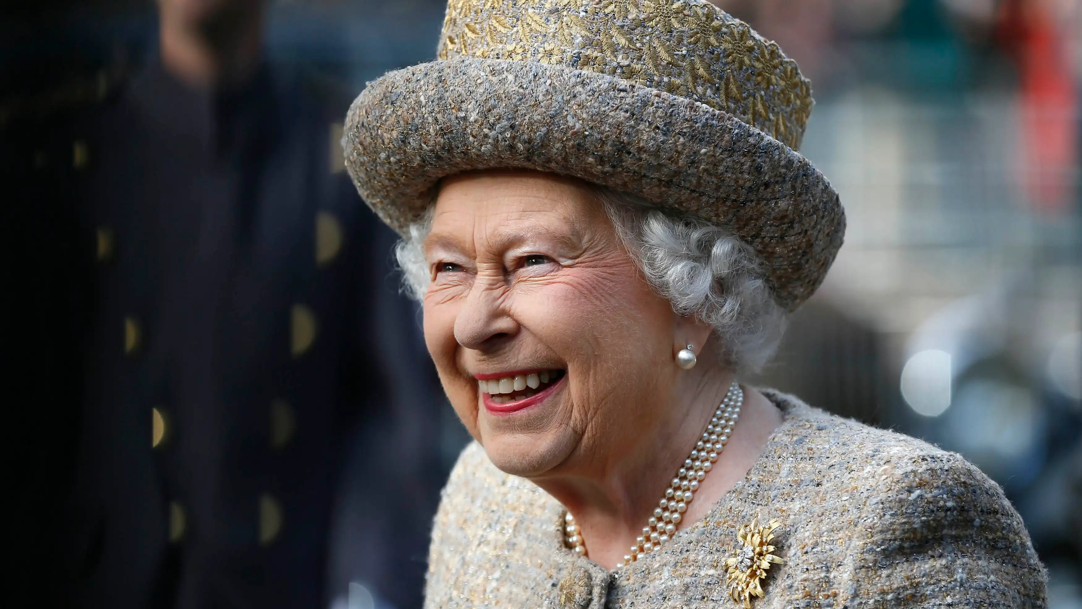 La reina Isabel II durante una ceremonia