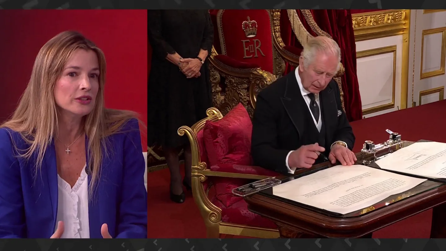 Elena Borau, experta en protocolo: "La llegada de Carlos III es un cambio radical, será mucho más cercano" Elena Borau, experta en protocolo: "La llegada de Carlos III es un cambio radical, será mucho más cercano"