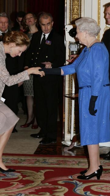 Uma Thurman e Isabel II