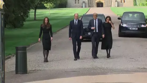 Así fue el reencuentro entre los príncipes Guillermo y Harry en Windsor Así fue el reencuentro entre los príncipes Guillermo y Harry en Windsor