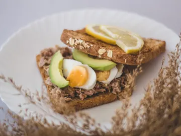 Cómo mejorar nutricionalmente los bocadillos de tus peques (y los tuyos) Cómo mejorar nutricionalmente los bocadillos de tus peques (y los tuyos)