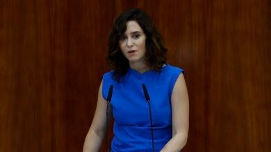 Isabel Díaz Ayuso anuncia una subida del sueldo de 90 euros a los profesores y 75 a los maestros