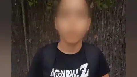 Un niño de 11 años con autismo alza la voz contra el bullying que sufrió: "Yo os recomiendo a todos decírselo a vuestros padres" Un niño de 11 años con autismo alza la voz contra el bullying que sufrió: "Yo os recomiendo a todos decírselo a vuestros padres"
