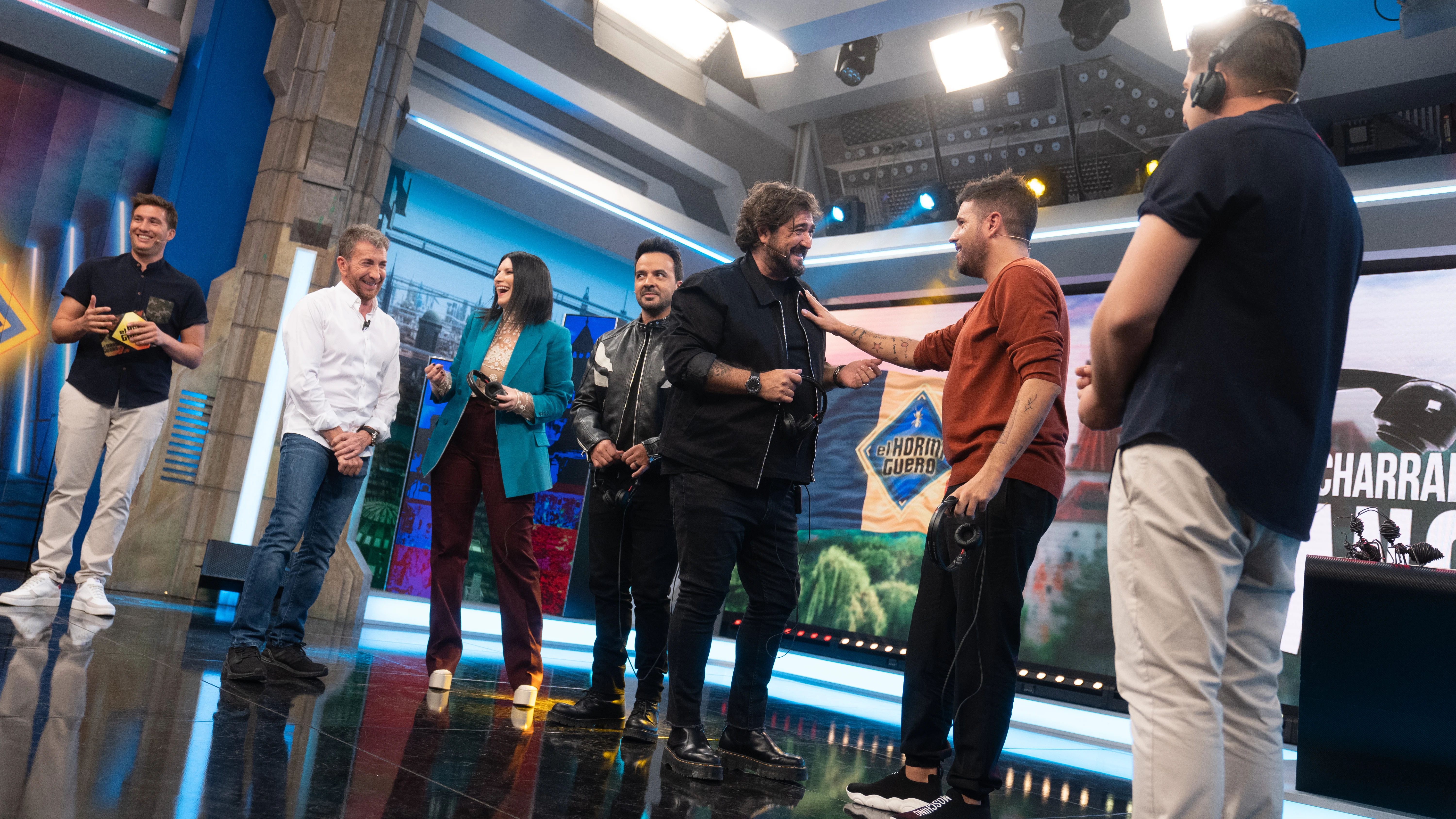 Clase de rumano para Laura Pausini, Luis Fonsi, Antonio Orozco y Pablo López: ¿a quién se le da mejor? Clase de rumano para Laura Pausini, Luis Fonsi, Antonio Orozco y Pablo López: ¿a quién se le da mejor?