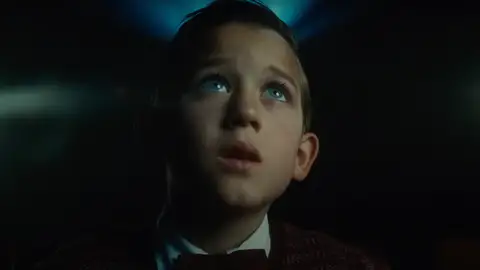 Gabriel Labelle como un pequeño Steven Spielberg en 'The Fabelmans' Gabriel Labelle como un pequeño Steven Spielberg en 'The Fabelmans'