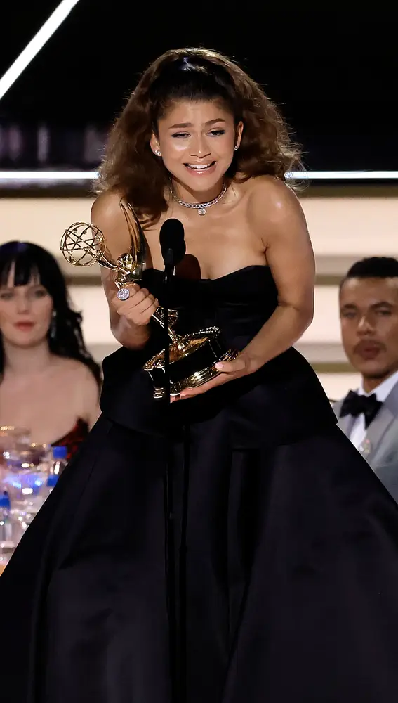 Zendaya se lleva el Emmy a Mejor Actriz de Drama por 'Euphoria'