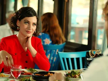 Surge el primer impedimento en la relación entre Betül y Fikret: ¡Son primos lejanos! Surge el primer impedimento en la relación entre Betül y Fikret: ¡Son primos lejanos!