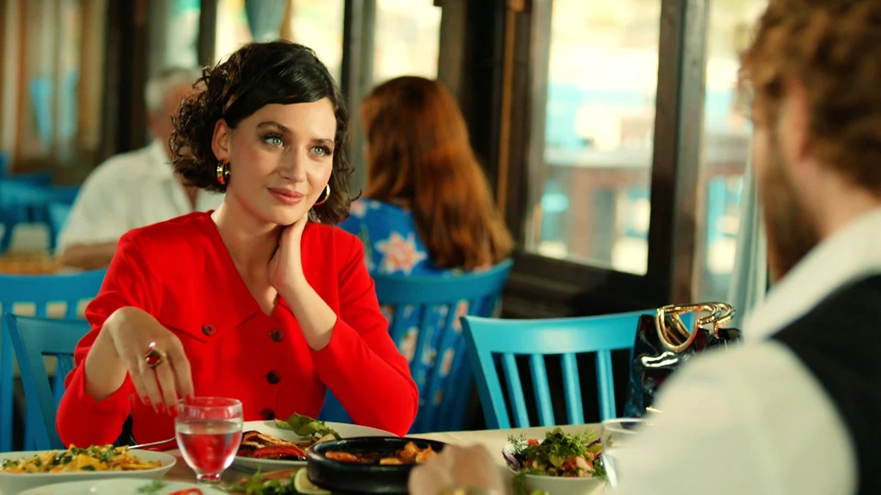 Surge el primer impedimento en la relación entre Betül y Fikret: ¡Son primos lejanos! Surge el primer impedimento en la relación entre Betül y Fikret: ¡Son primos lejanos!