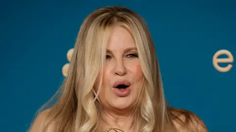 Jennifer Coolidge en los Emmy 2022 Jennifer Coolidge en los Emmy 2022