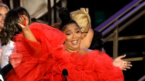 Lizzo en los Emmy 2022 Lizzo en los Emmy 2022