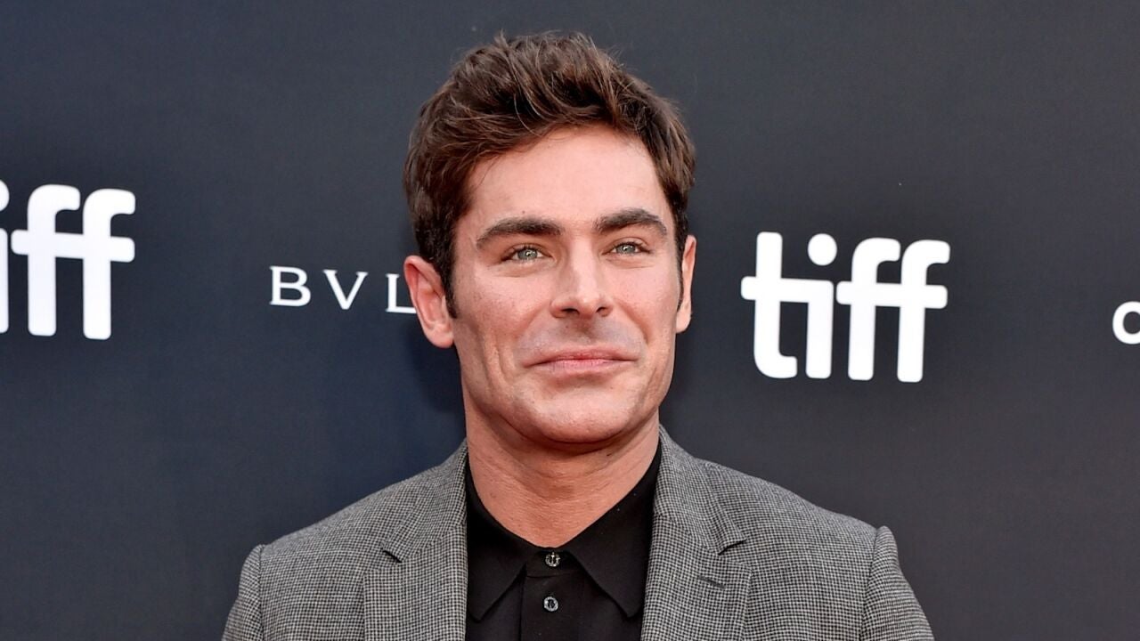 El Evidente Cambio En La Cara De Zac Efron Al Reaparecer En Una   Zac Efron Festival Toronto 2022 69 