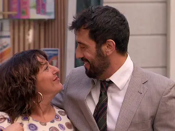 Rocío presenta a Restituto, el gran amor de su vida: "Nos vamos a casar" Rocío presenta a Restituto, el gran amor de su vida: "Nos vamos a casar"