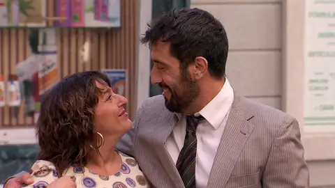 Rocío presenta a Restituto, el gran amor de su vida: "Nos vamos a casar" Rocío presenta a Restituto, el gran amor de su vida: "Nos vamos a casar"