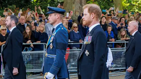 Los príncipes Guillermo y Harry Los príncipes Guillermo y Harry