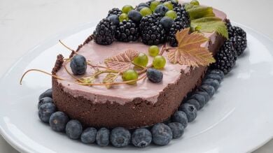 Eva Arguiñano estrena la temporada con una espectacular receta de tarta de moras
