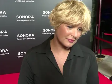 Tania Llasera responde: ¿se atrevería a hacerse una foto como la última de Adriana Abenia? Tania Llasera responde: ¿se atrevería a hacerse una foto como la última de Adriana Abenia?