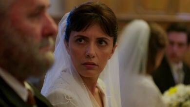 ¡Sorpresa! María, atónita al descubrir que su boda es por poderes