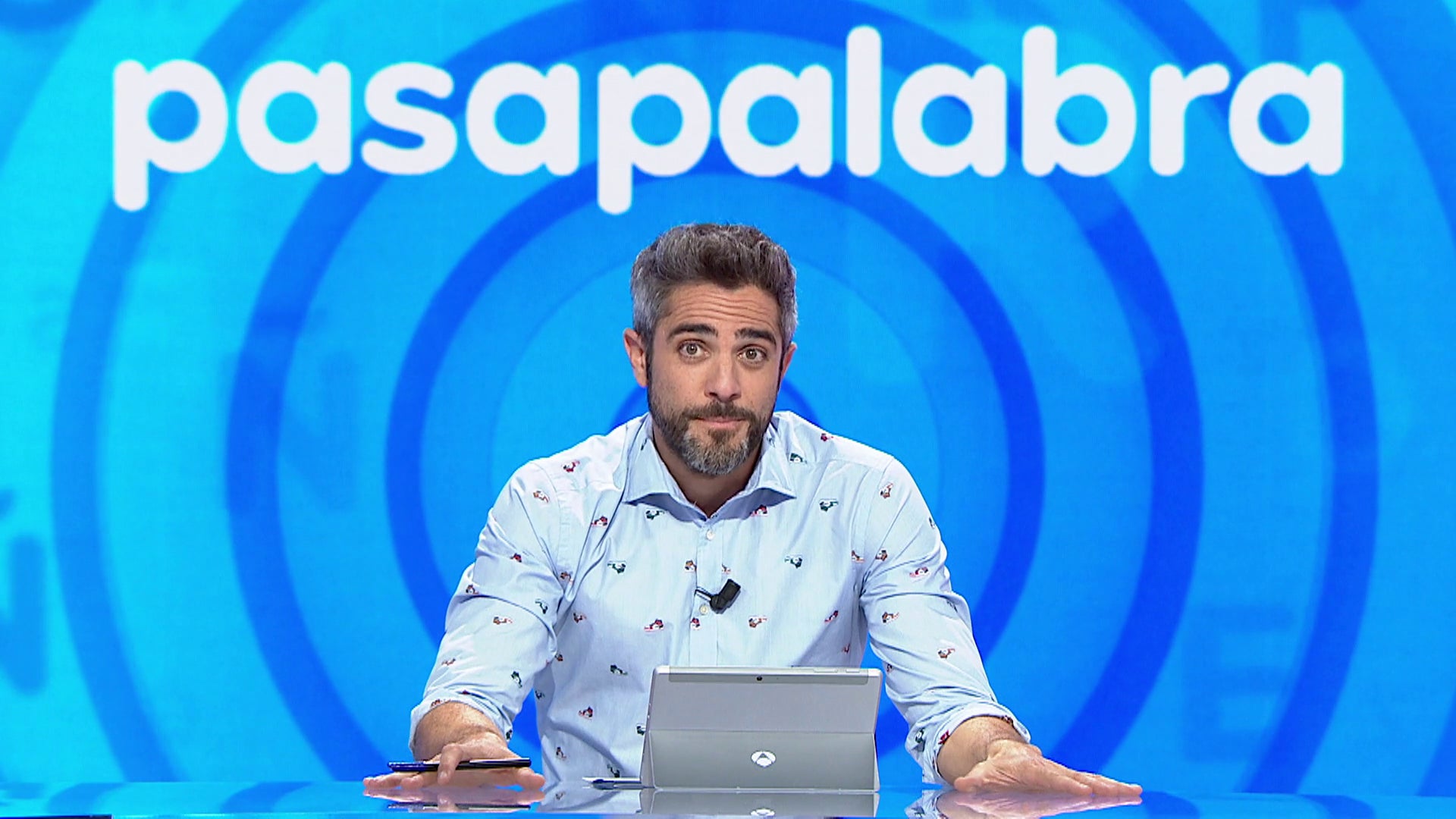 Roberto Leal flipa tras el nuevo chiste de Orestes… ¡sobre Donna Summer! - Vimarsana News