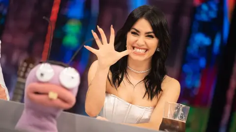 Lali Espósito debuta como 'life coach' de 'El Hormiguero 3.0' criticando los prejuicios sobre la depilación: "¿Por qué las mujeres pasamos por esto?" Lali Espósito debuta como 'life coach' de 'El Hormiguero 3.0' criticando los prejuicios sobre la depilación: "¿Por qué las mujeres pasamos por esto?"