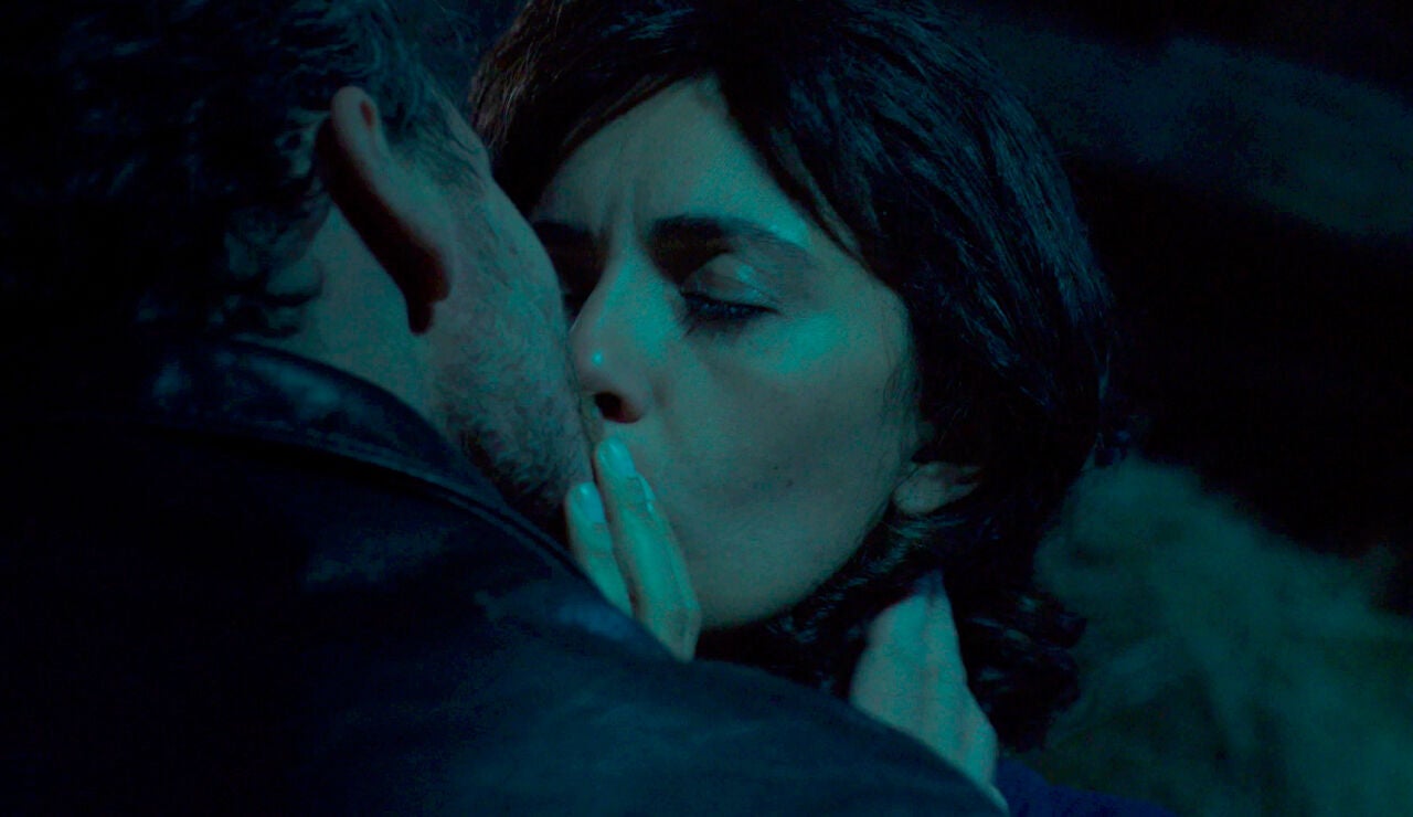 &iexcl;Italo y Mar&iacute;a dan rienda suelta al deseo! 